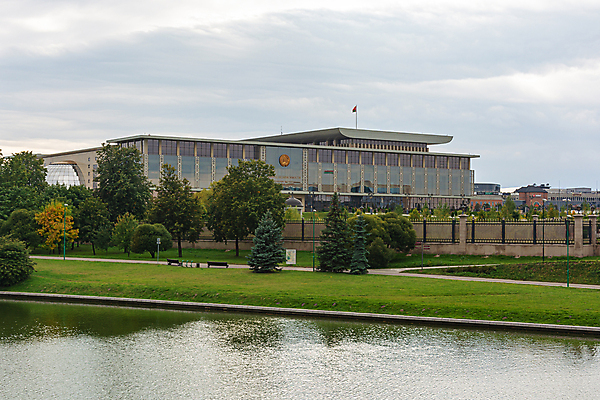 포토 JPG 해외이미지 여행 백그라운드 건축양식 자연 날씨 주택 프레임 자 사람없음 울타리 힘 궁전 깃발 도시 최고 중앙 계획 주식 오브젝트 그림 만들기 영토 경영 구성 대통령 벨로루시 치프 전경 해외202105 해외포토 건축 컨셉 고건축 비즈니스 모션 문구용품 풍경 건물 금융 담장 생태계 파일형식 탑뷰