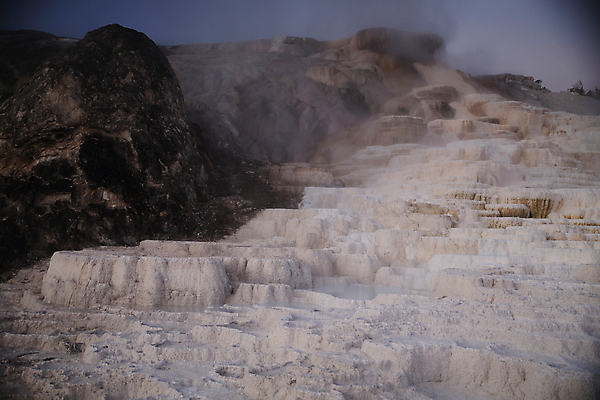 포토 JPG 해외이미지 공원 여행 오렌지 자연 산 풍경 사람없음 야외 물 여름 갈색 노란색 환경 골짜기 계곡 미국 페인트 봄 폭포 뜨거움 팔레트 화산 장면 지역 암초 멸종위기동물 내추럴 매머드 생태학 오아시스 와이오밍 전국 지열 지진 해외202105 해외포토 자연요소 동물 계절 공공시설 교육 컬러 북아메리카 과일 자연재해 생태계 파일형식 멸종위기종