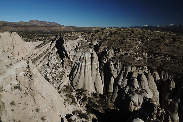 포토 JPG 해외이미지 모양 모래 산 멕시코 건조 텐트 풍경 사람없음 파란색 컬러풀 운동 골짜기 절벽 하이킹 사막 바위 흰색 부식 피라미드 좁은 사암 원뿔 목각 천연기념물 강렬 뉴멕시코 서쪽 전국 절정 흥미 해외202105 해외포토 도형 건축물 컬러 컨셉 북아메리카 자연 레저 건강 캠핑도구 돌_바위 방향 랜드마크 파일형식