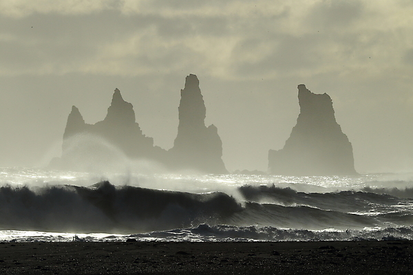포토 JPG 해외이미지 모래 파도 바다 자연 아이슬란드 사람없음 물 검은색 빙하 암초 격파 헤드랜드 해외202105 해외포토 자연요소 유럽 컬러 모션 생태계 파일형식