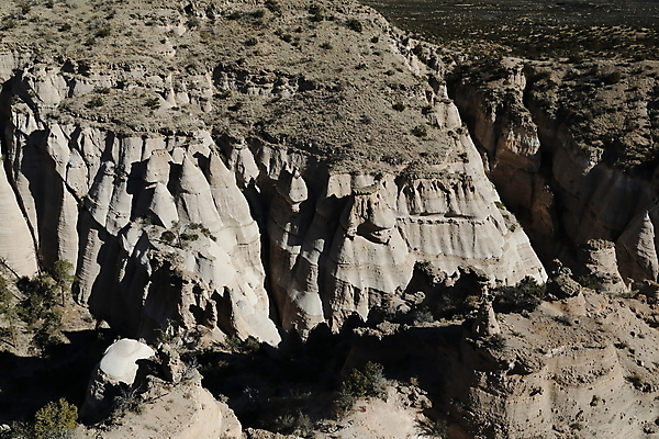 포토 JPG 해외이미지 모양 모래 산 멕시코 건조 텐트 풍경 사람없음 파란색 컬러풀 운동 골짜기 절벽 하이킹 사막 바위 흰색 부식 피라미드 좁은 사암 원뿔 목각 천연기념물 강렬 뉴멕시코 서쪽 전국 절정 흥미 해외202105 해외포토 도형 건축물 컬러 컨셉 북아메리카 자연 레저 건강 캠핑도구 돌_바위 방향 랜드마크 파일형식
