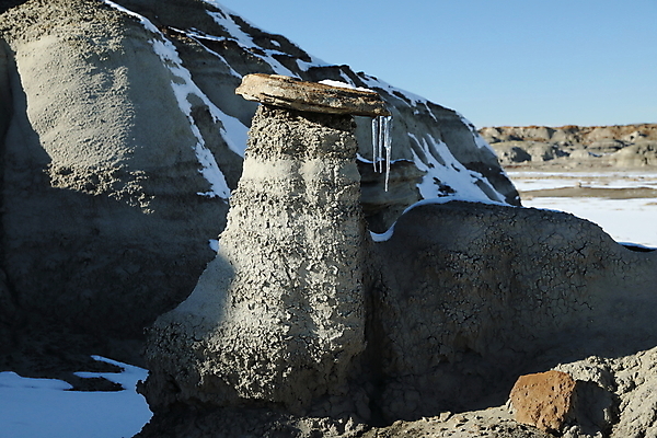 포토 JPG 해외이미지 구름 여행 자연 벽지 하늘 건조 풍경 사람없음 야외 가로 빨간색 컬러풀 검은색 미국 버섯 침묵 고요 황혼 하이킹 사막 바위 황무지 장면 사암 뉴멕시코 특별함 해외202105 해외포토 자연요소 컬러 컨셉 북아메리카 레저 소리 일몰 돌_바위 생태계 파일형식