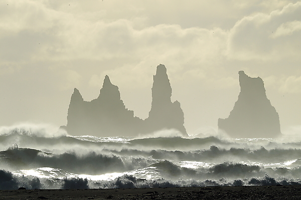 포토 JPG 해외이미지 모래 파도 바다 자연 아이슬란드 사람없음 물 검은색 빙하 암초 격파 헤드랜드 해외202105 해외포토 자연요소 유럽 컬러 모션 생태계 파일형식
