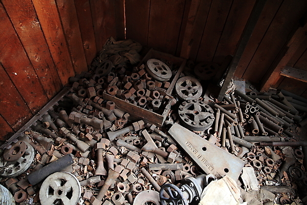 포토 JPG 해외이미지 나무 구름 공원 도로 여행 백그라운드 자연 하늘 산 풍경 사람없음 야외 여름 반사 갈색 노란색 미국 일몰 하이킹 흰색 도구 독약 역사 터널 황금 숲 발굴 서비스 알래스카 전국 가문비나무 해외202105 해외포토 자연요소 식물 계절 공공시설 길 컬러 북아메리카 교통시설 레저 노을 생태계 파일형식