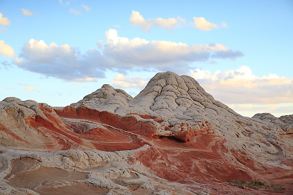 포토 JPG 해외이미지 모래 파도 패턴 오렌지 산 사람없음 빨간색 파란색 빛 갈색 노란색 골짜기 미국 일몰 절벽 사막 흰색 주머니 부식 사암 애리조나 천연기념물 고립 서쪽 인기 전국 지질학 해외202105 해외포토 교육 바다 컬러 북아메리카 무늬 과일 자연 노을 돌_바위 방향 파일형식