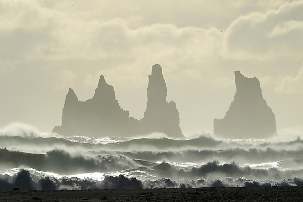 포토 JPG 해외이미지 모래 파도 바다 자연 아이슬란드 사람없음 물 검은색 빙하 암초 격파 헤드랜드 해외202105 해외포토 자연요소 유럽 컬러 모션 생태계 파일형식