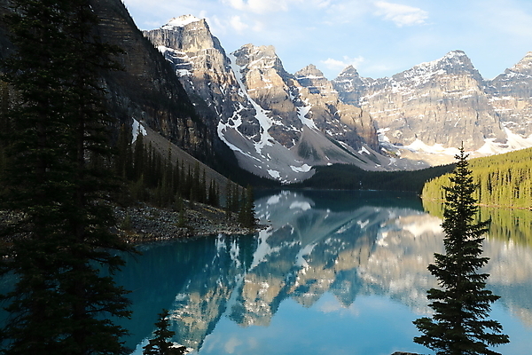 포토 JPG 해외이미지 구름 공원 호수 여행 신발 캐나다 자연 산 풍경 사람없음 야외 물 여름 파란색 컬러풀 반사 평화 미국 하이킹 정상 숲 순수 에메랄드 격려 북쪽 강렬 깊이 밴프 앨버타 양발 전국 절정 터키석 해외202105 해외포토 자연요소 계절 공공시설 감정 컬러 컨셉 북아메리카 모션 레저 보석 방향 생태계 파일형식
