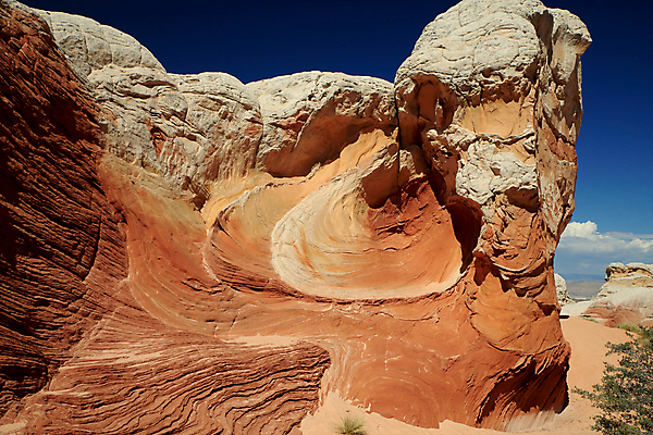 포토 JPG 해외이미지 모래 파도 패턴 오렌지 산 사람없음 빨간색 파란색 빛 갈색 노란색 골짜기 미국 일몰 절벽 사막 흰색 주머니 부식 사암 애리조나 천연기념물 고립 서쪽 인기 전국 지질학 해외202105 해외포토 교육 바다 컬러 북아메리카 무늬 과일 자연 노을 돌_바위 방향 파일형식