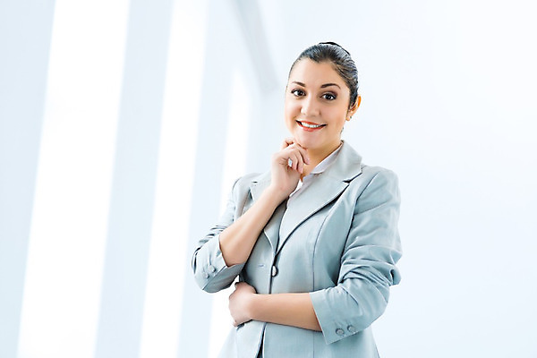 포토 JPG 해외이미지 백인 직업 여자 행복 백그라운드 회사 비즈니스 건축양식 성공 노동자 한명 미소 사람 성인 건물 사무실 힘 신선 도시 업무 비즈니스우먼 자신감 센터 우아함 도심 결심 대표 경영자 리더 내추럴 경영 카피스페이스 해외202004 해외202105 해외포토 서양인 1 건축물 건축 감정 컨셉 표정 공백 작업 직장인 파일형식