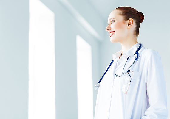 포토 JPG 해외이미지 백인 직업 라이프스타일 손 여자 남자 행복 유니폼 성공 노동자 건강 병원 한명 사람 성인 약 의사 흰색 표현 자신감 직원 긍정 내추럴 돌봄 해외202004 해외202105 해외포토 서양인 1 옷 감정 컬러 컨셉 의학 모션 생활 신체부위 의료진 파일형식