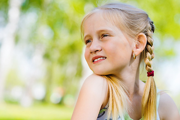 포토 JPG 해외이미지 식물 백인 모델 1 공원 여자 행복 얼굴 어린이 밭 장난 자연 건강 한명 미소 사람 야외 초록색 여름 농장 정원 봄 기쁨 표현 아기 숲 뒤뜰 해외202004 해외202105 해외포토 서양인 계절 공공시설 감정 컬러 농업 표정 신체부위 생태계 파일형식