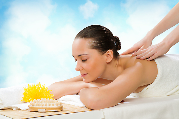 포토 JPG 해외이미지 백인 라이프스타일 손 여자 꽃 감정 얼굴 백그라운드 신체 자연 건강 한명 성인 빛 쌓기 스파 화목 목욕 화장품 신선 씻기 소프트포커스 누드 피부 크림 순수 피부관리 보케 아로마 내추럴 돌봄 블러 치유 해외202004 해외202105 해외포토 서양인 식물 1 컨셉 모션 촬영기법 사람 생활 신체부위 뷰티 청결 생태계 파일형식