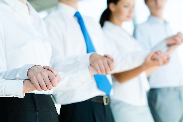 포토 JPG 해외이미지 직업 여자 컨셉 회사 비즈니스 사업가 통신 성공 협력 아이디어 함께함 관리 한명 사람 사무실 힘 성장 업무 그룹 목표 연결 동료 경영자 리더 팔 골 동의 승인 지원 통일 헬프 콜라보레이션 해외202004 해외202105 해외포토 1 관계 신체부위 작업 도움 파일형식