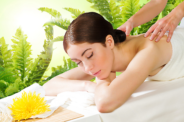 포토 JPG 해외이미지 백인 라이프스타일 손 여자 꽃 감정 얼굴 백그라운드 신체 자연 건강 한명 성인 빛 쌓기 스파 화목 목욕 화장품 신선 씻기 소프트포커스 누드 피부 크림 순수 피부관리 보케 아로마 내추럴 돌봄 블러 치유 해외202004 해외202105 해외포토 서양인 식물 1 컨셉 모션 촬영기법 사람 생활 신체부위 뷰티 청결 생태계 파일형식