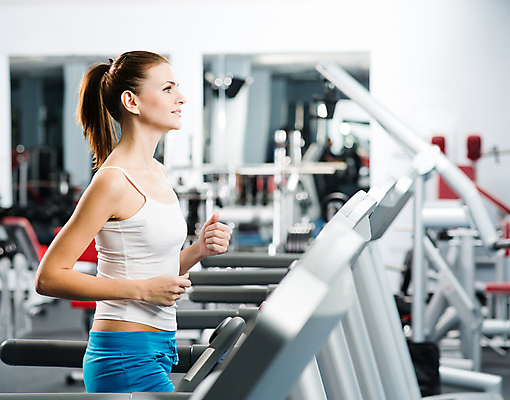 포토 JPG 해외이미지 모양 백인 라이프스타일 여자 행복 음악 스포츠 신체 모션 실내 건강 한명 성인 달리기 조깅 운동 기계 기쁨 연습 클럽 체육관 런닝머신 달리기선수 돌봄 분실 힘찬 해외202004 해외202105 해외포토 서양인 1 감정 컨셉 문화예술 사람 내부 생활 운동기구 육상선수 파일형식