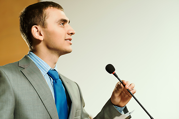 포토 JPG 해외이미지 백인 직업 남자 비즈니스 사업가 통신 성공 회의 그래프 갈색머리 한명 소년 성인 사무실 자료 정보 업무 비즈니스맨 홀 발표 대표 마이크 리더 상업 경영 마케팅 세미나 지휘대 해외202004 해외202105 해외포토 서양인 1 헤어스타일 어린이 음향기기 컨셉 사람 공간 작업 직장인 파일형식