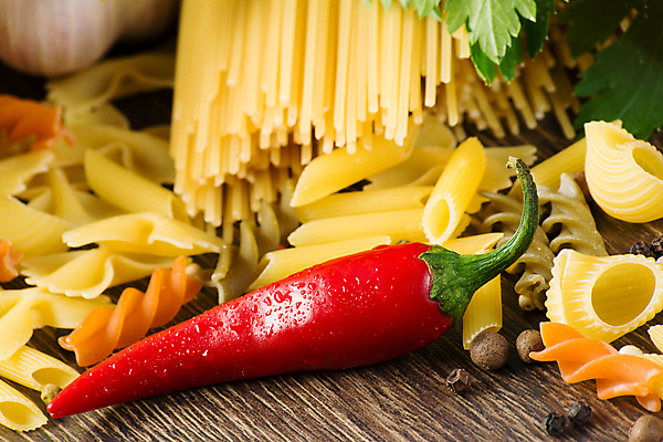 포토 JPG 해외이미지 접시 음식 백그라운드 다이어트 채소 부분 고추 탁자 파스타 건강 마늘 스파게티 요리 사람없음 빨간색 초록색 갈색 식당 검은색 식사 저녁식사 이탈리아 샐러드 회색 골동품 신선 소시지 가슴 지중해 먹기 허브 향신료 후추 점심식사 볼로냐 펜네 해외202004 해외202105 해외포토 식물 식기 유럽 바다 컬러 가구 모션 서양음식 신체부위 상점 가공식품 향미료 파일형식