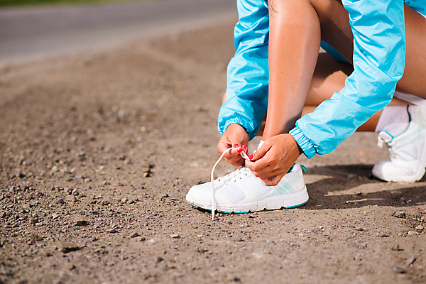 포토 JPG 해외이미지 백인 라이프스타일 여자 행복 스포츠 포즈 백그라운드 신체 자연 놀이 아침 함께함 건강 성인 사람없음 야외 파란색 친구 반려동물 조깅 운동 힘 봄 산책 에너지 자유 개 래브라도리트리버 연습 역동적 긍정 달리기선수 무료 혼자 해외202004 해외202105 해외포토 주간 서양인 동물 계절 감정 컬러 컨셉 포유류 관계 휴식 사람 생활 리트리버 생태계 육상선수 파일형식