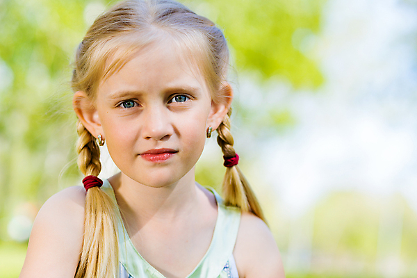 포토 JPG 해외이미지 식물 백인 모델 1 공원 여자 행복 얼굴 어린이 밭 장난 자연 건강 한명 사람 야외 초록색 농장 정원 봄 기쁨 표현 아기 숲 뒤뜰 해외202004 해외202105 해외포토 서양인 계절 공공시설 감정 컬러 농업 신체부위 생태계 파일형식