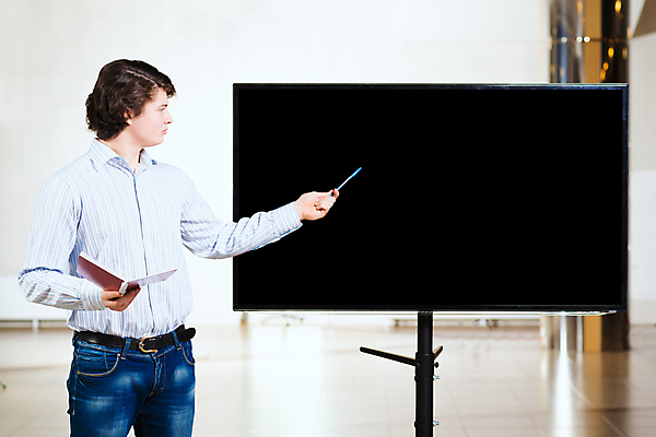 포토 JPG 해외이미지 백인 직업 남자 회사 비즈니스 사업가 통신 성공 회의 협력 설계 한명 성인 금융 사무실 모니터 가리킴 인사 비즈니스맨 발표 계획 토론 스마트 계약 보고서 경영자 비서 보여주기 멀티 카피스페이스 해외202004 해외202105 해외포토 서양인 1 컨셉 모션 사람 손짓 경제 컴퓨터 공백 예절 직장인 리더 파일형식