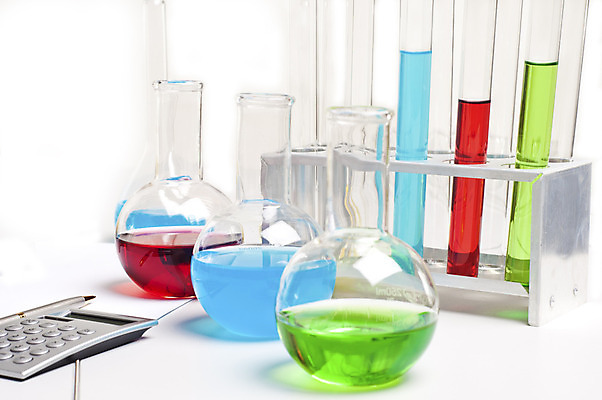 포토 JPG 해외이미지 과학 컨셉 유리 건강 병원 현미경 실험 사람없음 컵 빨간색 파란색 약 라벨 탐험 액체 혈액 실험실 바이러스 혼합 컨테이너 약국 플라스크 분석 생물학 비커 유리그릇 튜브 조제 발명 신맛 프로젝트 화학물질 화학약품 해외202004 해외202105 해외포토 그릇 식기 교육 산업 컬러 의학 재질 프레임 실험기구 화학 맛 만들기 물질 파일형식