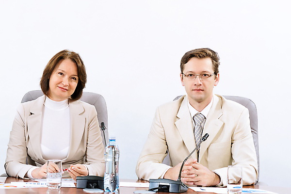 포토 JPG 해외이미지 백인 여자 교육 남자 행복 의자 비즈니스 사업가 탁자 성공 회의 협력 설명 미소 사람 앉기 두명 30대 컴퓨터 사무실 비즈니스맨 자신감 그룹 센터 종업원 동료 부름 객석 경영 세미나 줄서기 프로젝트 해외202004 해외202105 해외포토 서양인 직업 감정 가구 컨셉 관계 모션 표정 장년 전자제품 직장인 파일형식