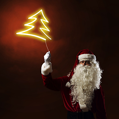 포토 JPG 해외이미지 나무 모자 전통 손 계절 남자 장갑 백그라운드 크리스마스 겨울 휴가 새로움 새해 털 선물 한명 사람 이벤트 가로 빨간색 빛 산타클로스 우주 놀람 기쁨 꿈 흰색 축하 표현 잡기 유머 실 야간 신비 12월 마법 보여주기 옛날 클라우스 해외202004 해외202105 해외포토 자연요소 식물 1 잡화 기념일 감정 컬러 컨셉 모션 표정 신체부위 날짜 파일형식