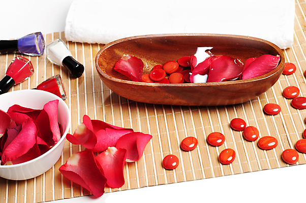 포토 JPG 해외이미지 웰빙 여자 꽃잎 꽃 백그라운드 자연 휴식 주택 건강 관리 손바닥 사람 사람없음 치료 빨간색 물 수건 약 상점 스파 목욕 페인트 젖음 사발 고급 씻기 손톱관리 손톱 손목 대나무 순수 준비 휴양지 아로마테라피 돌봄 해외202004 해외202105 해외포토 자연요소 나무 식물 손 컬러 컨셉 의학 모션 건물 신체부위 위생용품 청결 장소 사기그릇 네일아트 생태계 테라피 파일형식