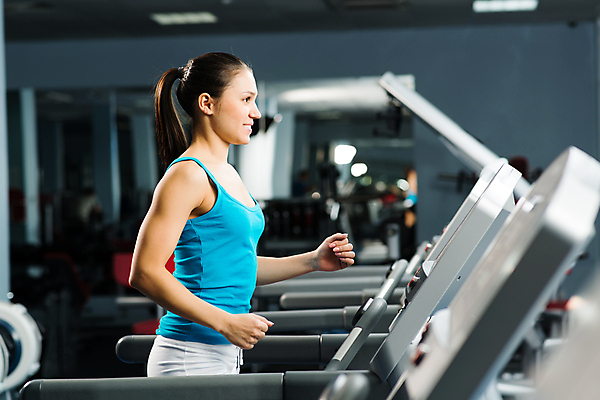 포토 JPG 해외이미지 모양 백인 라이프스타일 여자 행복 음악 스포츠 신체 모션 실내 건강 한명 소녀 성인 달리기 조깅 운동 기계 기쁨 연습 클럽 체육관 런닝머신 달리기선수 돌봄 분실 힘찬 해외202004 해외202105 해외포토 서양인 1 감정 어린이 컨셉 문화예술 사람 내부 생활 운동기구 육상선수 파일형식