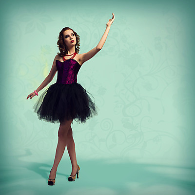 포토 JPG 해외이미지 백인 드레스 옷 여자 포즈 나비 백그라운드 컨셉 신체 모션 추상 갈색머리 건강 미술 한명 성인 유행 점프 댄서 에너지 자유 표현 춤 화려 우아함 불기 가득함 깃털 역동적 공상 에어로빅 모음 마법 길이 화상 해외202004 해외202105 해외포토 서양인 직업 1 헤어스타일 곤충 무늬 문화예술 사람 한글 운동 상처 파일형식