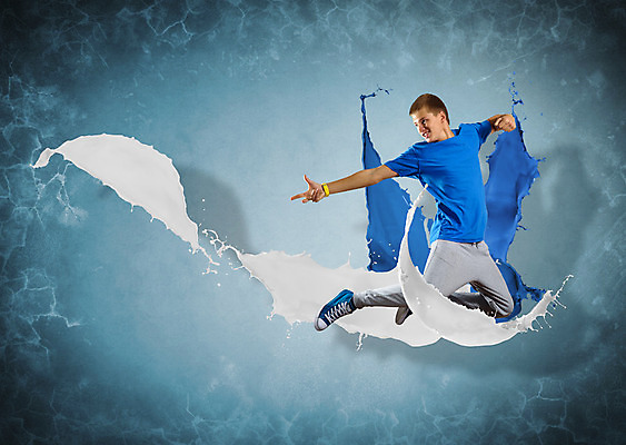 포토 JPG 해외이미지 백인 모델 남자 스포츠 포즈 백그라운드 신체 모션 추상 거리 미술 한명 사람 소년 성인 야외 파란색 유행 점프 연주자 댄서 에너지 흰색 청바지 춤 액체 떨어짐 야간 시원함 비보이 예술가 곡예사 단절 랩 스타일 효과 해외202004 해외202105 해외포토 자연요소 서양인 직업 1 어린이 컬러 컨셉 무늬 바지 문화예술 음악가 파일형식