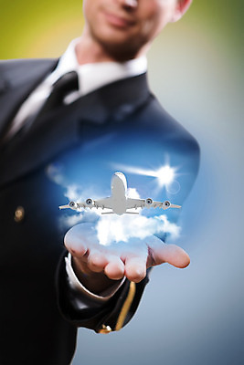 포토 JPG 해외이미지 백인 구름 직업 모자 행복 산업 유니폼 비즈니스 교통시설 비행기 안테나 한명 미소 성인 파란색 빛 자유 인사 자신감 공항 파일럿 승무원 항공 출발 상업 엔진 에어쇼 대패 중력 해외202004 해외202105 해외포토 자연요소 서양인 1 잡화 옷 감정 컬러 교통 컨셉 통신 항공교통 대중교통 표정 사람 예절 시설 쇼 파일형식