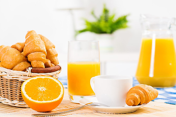 포토 JPG 해외이미지 전통 접시 커피 음료 음식 빵 분홍색 오렌지 과일 유리 탁자 딸기 사람없음 컵 가로 식당 검은색 주스 식탁보 신선 바 뜨거움 파마 아침식사 보호 초승달 잼 굽기 대륙 롤 머핀 버터 에스프레소 설정 프랑스어 단절 카페인 페스츄리 안락 해외202004 해외202105 해외포토 문자 헤어스타일 식기 컬러 가구 컨셉 재질 상점 식사 달 소스_음식 구이 파일형식