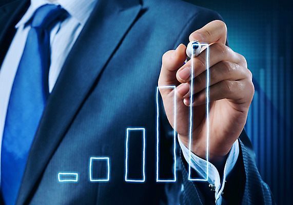 포토 JPG 해외이미지 직업 손 남자 선 컨셉 비즈니스 성공 그래프 미래 화살 사람없음 그래픽 금융 판매 디지털 스크린 성장 비즈니스맨 그리기 시장 주식 대표 예측 가격 분석 보고서 컨설턴트 그림 경영자 투자 진행 개선 해외202004 해외202105 해외포토 모션 사람 신체부위 경제 직장인 전문직 상담 리더 파일형식