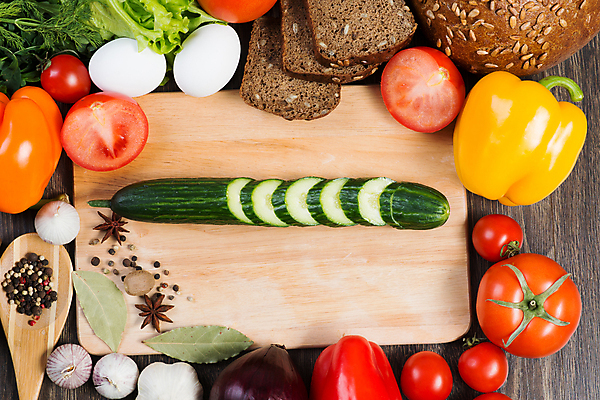 포토 JPG 해외이미지 디자인 음식 농업 다이어트 토마토 채소 재료 탁자 오이 프레임 건강 마늘 요리 사람없음 목재 빨간색 초록색 컬러풀 우주 주방 식당 신선 센터 자르기 먹기 허브 향신료 유기농 후추 내추럴 채식주의자 국경 해외202004 해외202105 해외포토 나무 식물 웰빙 산업 컬러 가구 모션 상점 채식 향미료 파일형식