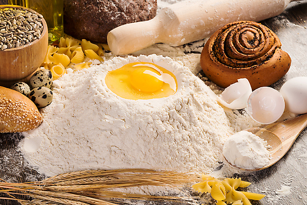 포토 JPG 해외이미지 음식 백그라운드 재료 탁자 건강 요리 사람없음 목재 갈색 노란색 쿠키 주방 계란 식사 침묵 빵집 껍질 흰색 기구 사발 아침식사 널 큼 낟알 밀 다발 굽기 오브젝트 준비 날것 슛 밀가루 덩어리 번 핸드메이드 해외202004 해외202105 해외포토 나무 빵 컬러 가구 디저트 곡류 상점 알 소리 사기그릇 크기 가루 구이 파일형식