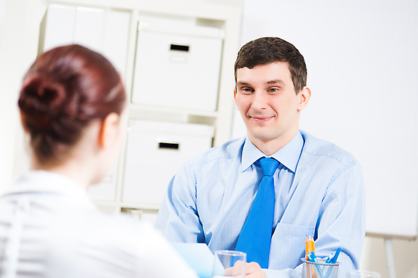 포토 JPG 해외이미지 백인 직업 여자 행복 회사 비즈니스 사업가 통신 협력 설계 사람 20대 성인 두명 금융 컴퓨터 사무실 스크린 만남 업무 비즈니스맨 비즈니스우먼 발표 대표 토론 집중 책상 분석 동료 보고서 경영자 바쁨 회계 경영 마케팅 주목 해외202004 해외202105 해외포토 서양인 남자 감정 가구 컨셉 관계 청년 경제 전자제품 작업 직장인 리더 파일형식