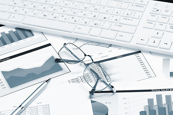 포토 JPG 해외이미지 산업 커피 음료 백그라운드 컨셉 비즈니스 유리 그래프 사람없음 금융 경제 펜 갈색 검은색 자료 장비 나뭇가지 시장 확대 아침식사 주식 책상 분석 보고서 문서 투자 만들기 회계 개발 단절 마케팅 목차 해외202004 해외202105 해외포토 나무 컬러 가구 모션 재질 필기구 식사 파일형식