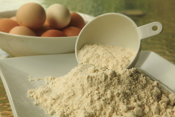 포토 JPG 해외이미지 식물 접시 음식 빵 백그라운드 재료 자연 요리 씨앗 사람없음 가로 갈색 노란색 쌓기 주방 식사 빵집 수확 흰색 사발 낟알 밀 다발 굽기 먹기 싱글 유기농 날것 귀 밀가루 흙더미 내추럴 고립 녹말 호밀 통밀 귀리 해외202004 해외202105 해외포토 식기 웰빙 컬러 농업 모션 곡류 신체부위 상점 흙 사기그릇 가루 구이 생태계 파일형식 더미