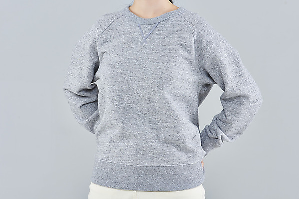 포토 JPG 스튜디오촬영 옷 여자 패션 회색배경 실내 한명 상반신 20대 성인 앞모습 한국인 뒷짐 긴팔티셔츠 목업 성인여자한명만 국내포토 1 뷰포인트 백그라운드 티셔츠 모션 사람 동양인 청년 내부 회색 여자한명만 성인여자만 파일형식