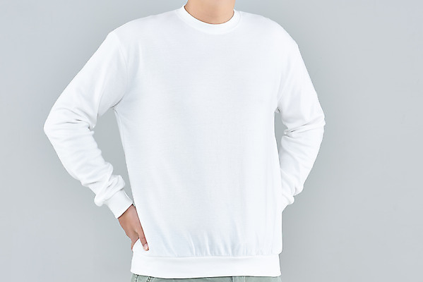 포토 JPG 스튜디오촬영 패션 남자 허리손 회색배경 실내 한명 상반신 성인 앞모습 30대 한국인 흰옷 긴팔티셔츠 목업 성인남자한명만 국내포토 1 옷 뷰포인트 포즈 백그라운드 티셔츠 사람 동양인 내부 장년 회색 남자한명만 성인남자만 파일형식