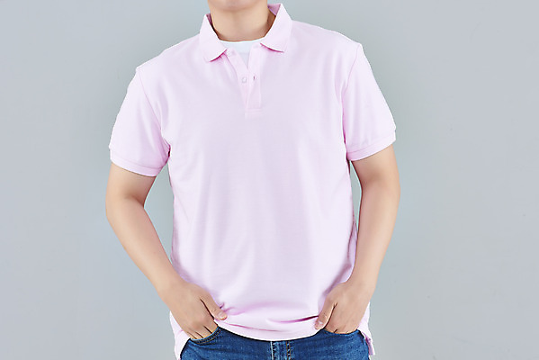 포토 JPG 스튜디오촬영 옷 패션 남자 회색배경 실내 한명 상반신 20대 성인 앞모습 한국인 반팔티셔츠 주머니손 목업 성인남자한명만 국내포토 1 뷰포인트 백그라운드 티셔츠 모션 사람 동양인 청년 내부 회색 남자한명만 성인남자만 파일형식