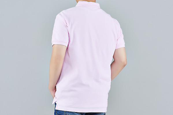 포토 JPG 스튜디오촬영 옷 패션 남자 회색배경 실내 한명 상반신 20대 성인 뒷모습 한국인 반팔티셔츠 정자세 목업 성인남자한명만 국내포토 1 뷰포인트 포즈 백그라운드 티셔츠 사람 동양인 청년 내부 회색 남자한명만 성인남자만 파일형식