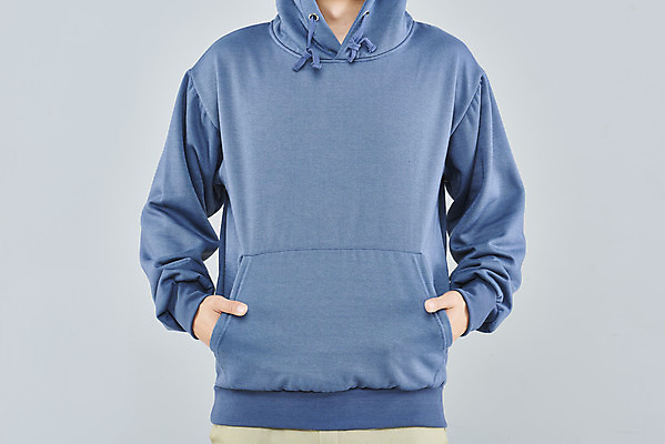 포토 JPG 스튜디오촬영 옷 패션 남자 회색배경 실내 한명 상반신 성인 앞모습 30대 한국인 주머니손 후드티셔츠 후드티 목업 성인남자한명만 국내포토 1 뷰포인트 백그라운드 티셔츠 모션 사람 동양인 내부 장년 회색 남자한명만 성인남자만 파일형식