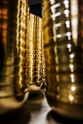 포토 JPG 한국전통 실내 근접촬영 사람없음 쌓기 작업실 소프트포커스 경상북도 유기 놋그릇 봉화 국내포토 전통 그릇 뷰포인트 모션 한국 촬영기법 내부 경상도 파일형식