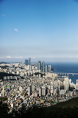 포토 JPG 주간 바다 하늘 풍경 사람없음 야외 건물 부산 광안대교 해운대 국내포토 자연요소 건축물 한국 다리_건축물 파일형식