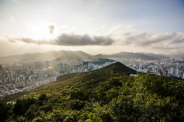 포토 JPG 주간 구름 하늘 사람없음 야외 일몰 부산 전경 국내포토 자연요소 한국 풍경 노을 파일형식 탑뷰