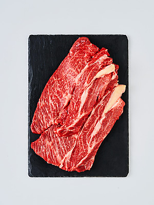 포토 JPG 스튜디오촬영 식재료 실내 생고기 육류 사람없음 하이앵글 소고기 흰배경 등심 국내포토 뷰포인트 백그라운드 내부 흰색 파일형식