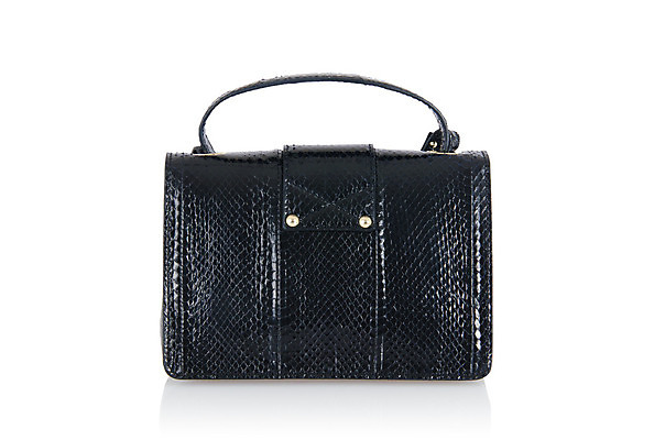 포토 JPG 해외이미지 여자 백그라운드 가방 손잡이 사람없음 빛 쇼핑 유행 세일 검은색 흰색 화려 지갑 고급 우아함 시원함 가죽 자르기 지퍼 소매 고립 소가죽 스트랩 스타일 차단 해외202004 해외202105 해외포토 잡화 컬러 컨셉 모션 사람 파일형식