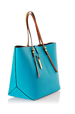 포토 JPG 해외이미지 여자 백그라운드 가방 손잡이 사람없음 파란색 빛 쇼핑 유행 세일 흰색 화려 지갑 고급 우아함 시원함 가죽 자르기 해군 지퍼 소매 고립 소가죽 스트랩 스타일 차단 해외202004 해외202105 해외포토 잡화 컬러 컨셉 모션 군대 사람 파일형식